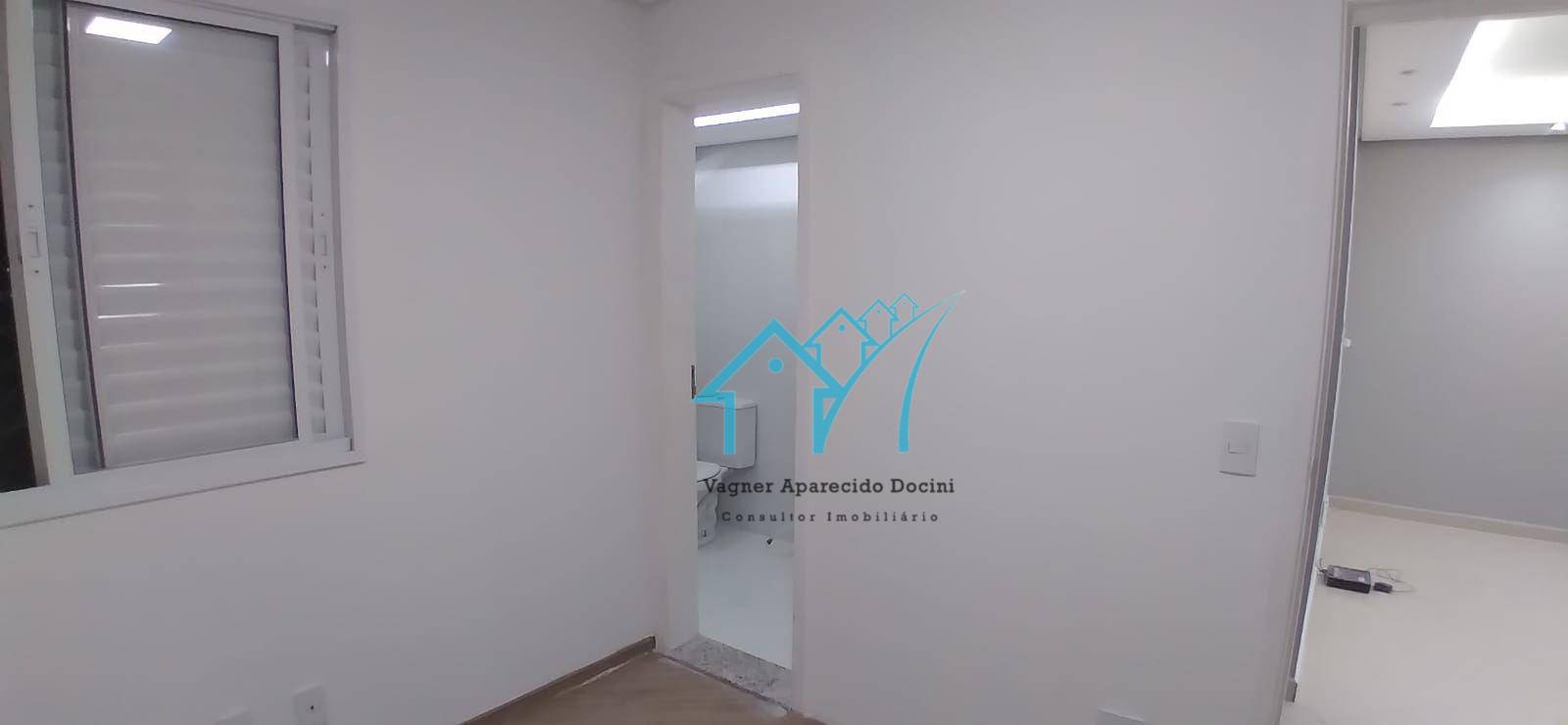 Apartamento à venda com 3 quartos, 80m² - Foto 2