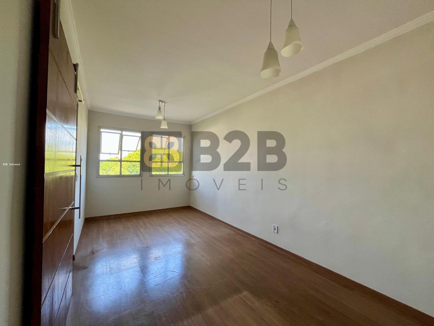 Apartamento à venda com 2 quartos, 72m² - Foto 1