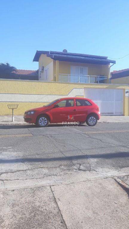 Casa à venda com 3 quartos, 200m² - Foto 4