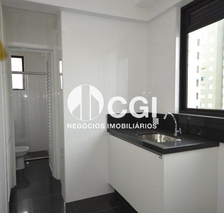 Apartamento à venda com 4 quartos, 140m² - Foto 13