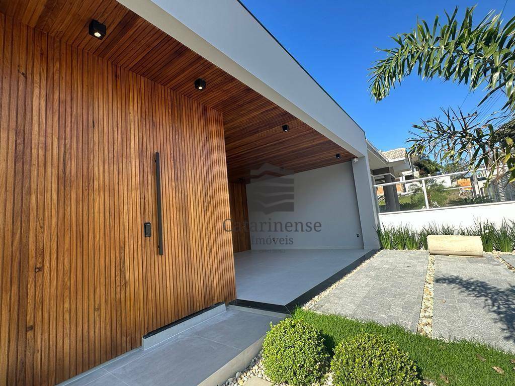 Casa à venda com 3 quartos, 193m² - Foto 3