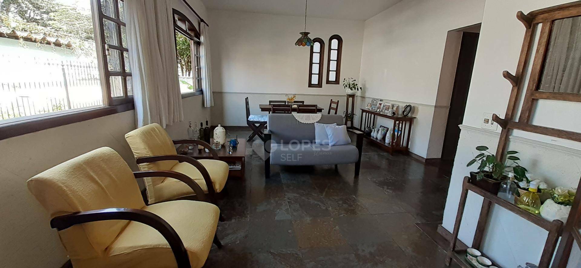 Casa à venda com 4 quartos, 145m² - Foto 3