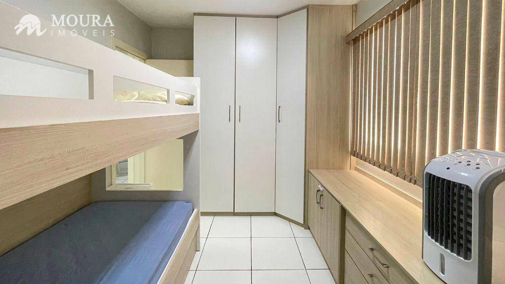 Apartamento à venda com 3 quartos, 167m² - Foto 13