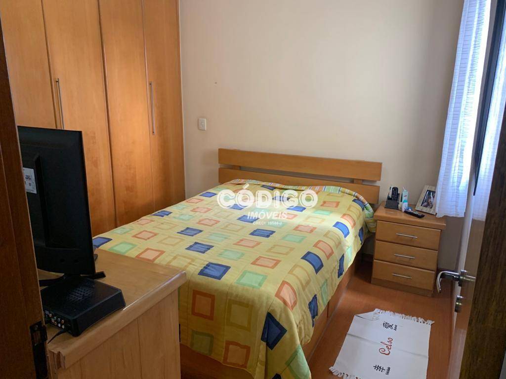 Apartamento à venda com 3 quartos, 81m² - Foto 13