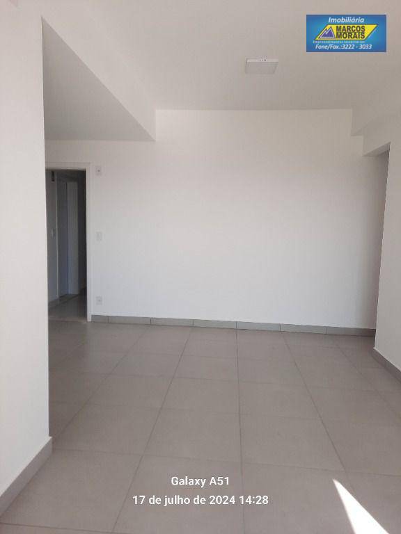 Apartamento para alugar com 3 quartos, 95m² - Foto 7