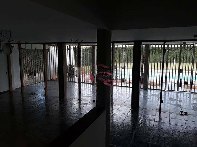 Casa à venda com 3 quartos, 900m² - Foto 5