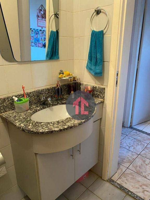 Apartamento à venda com 2 quartos, 62m² - Foto 10