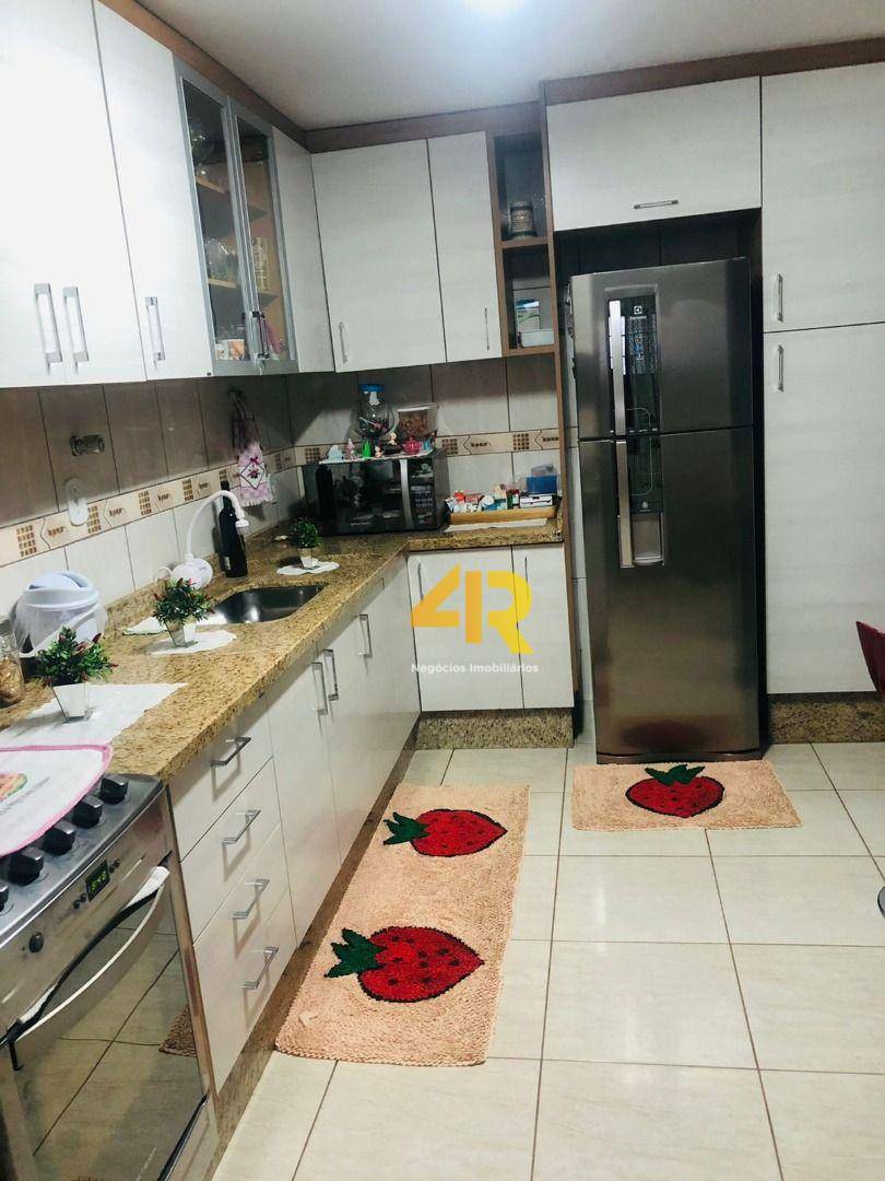 Sobrado à venda com 3 quartos, 165m² - Foto 3