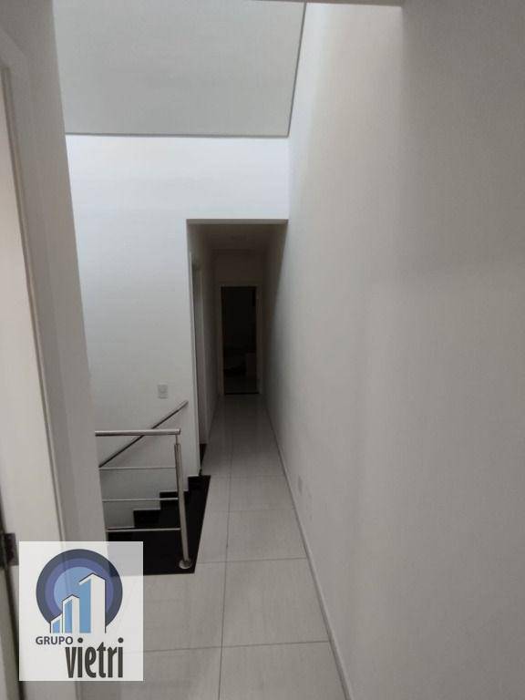 Sobrado à venda com 3 quartos, 200m² - Foto 22