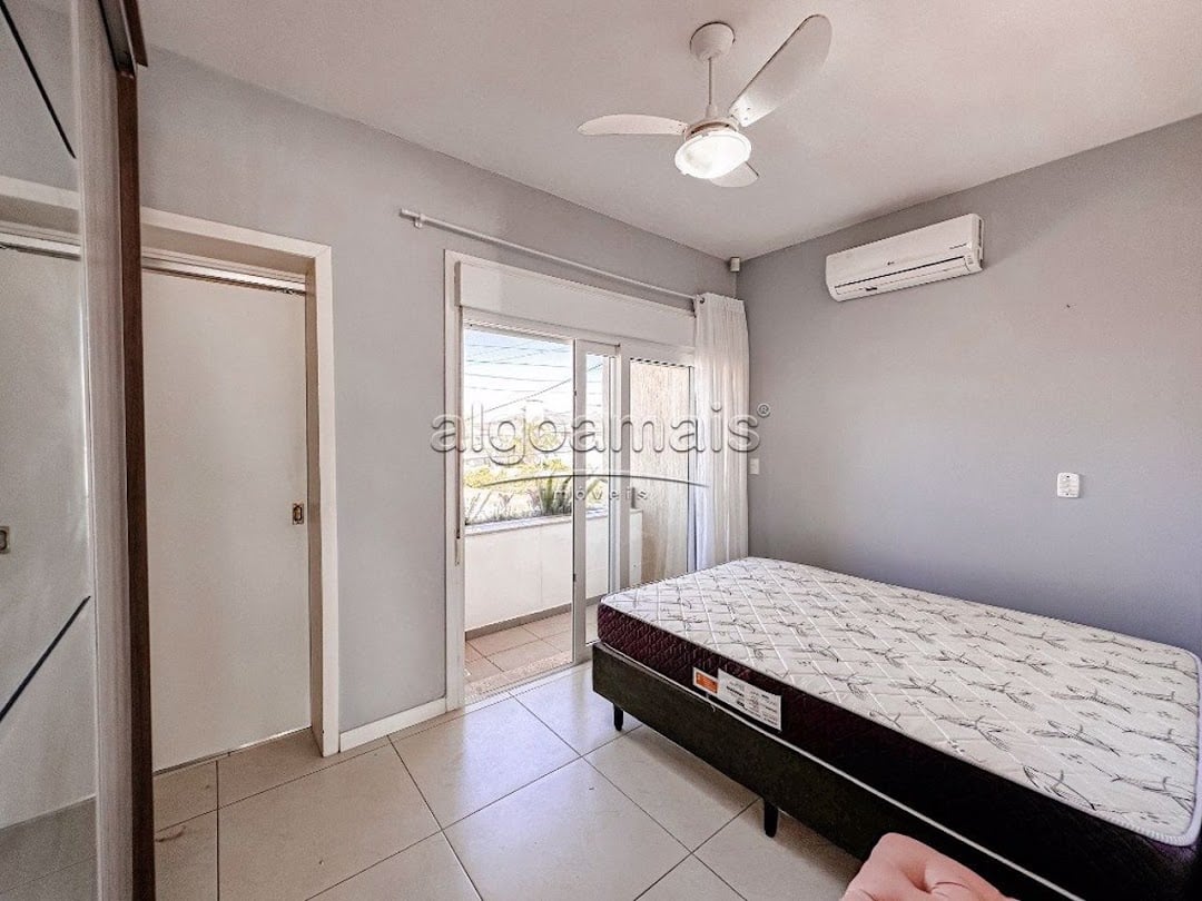 Casa à venda com 3 quartos, 84m² - Foto 18