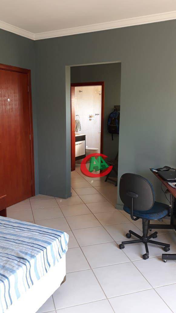 Sobrado à venda com 2 quartos, 196m² - Foto 19