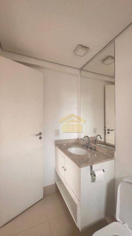 Apartamento para alugar com 2 quartos, 68m² - Foto 13