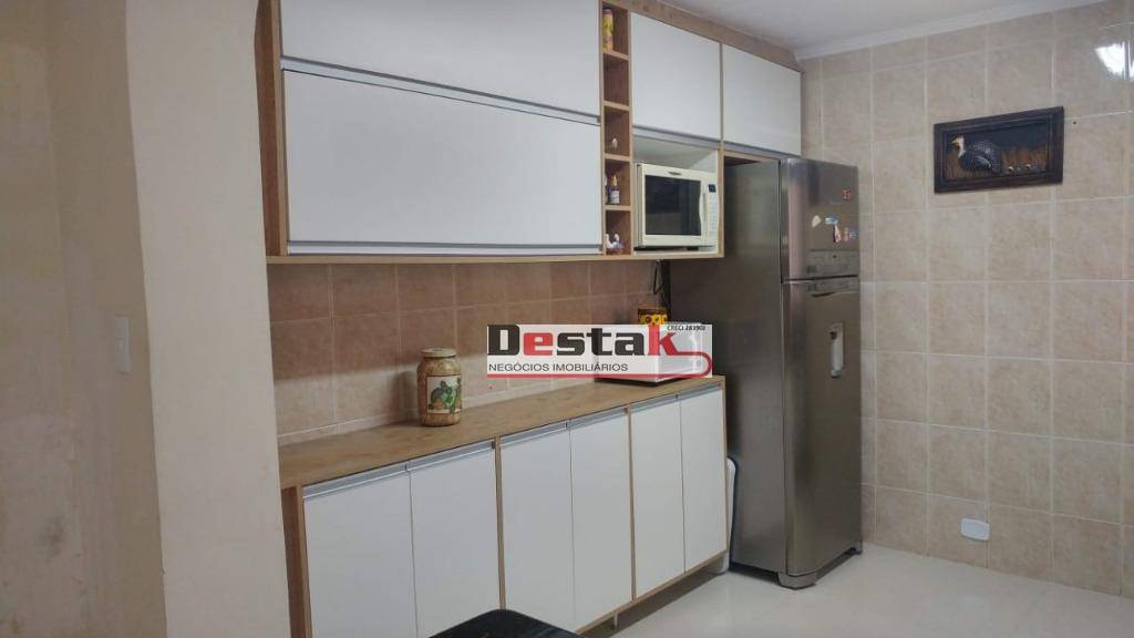 Sobrado à venda com 3 quartos, 185m² - Foto 11