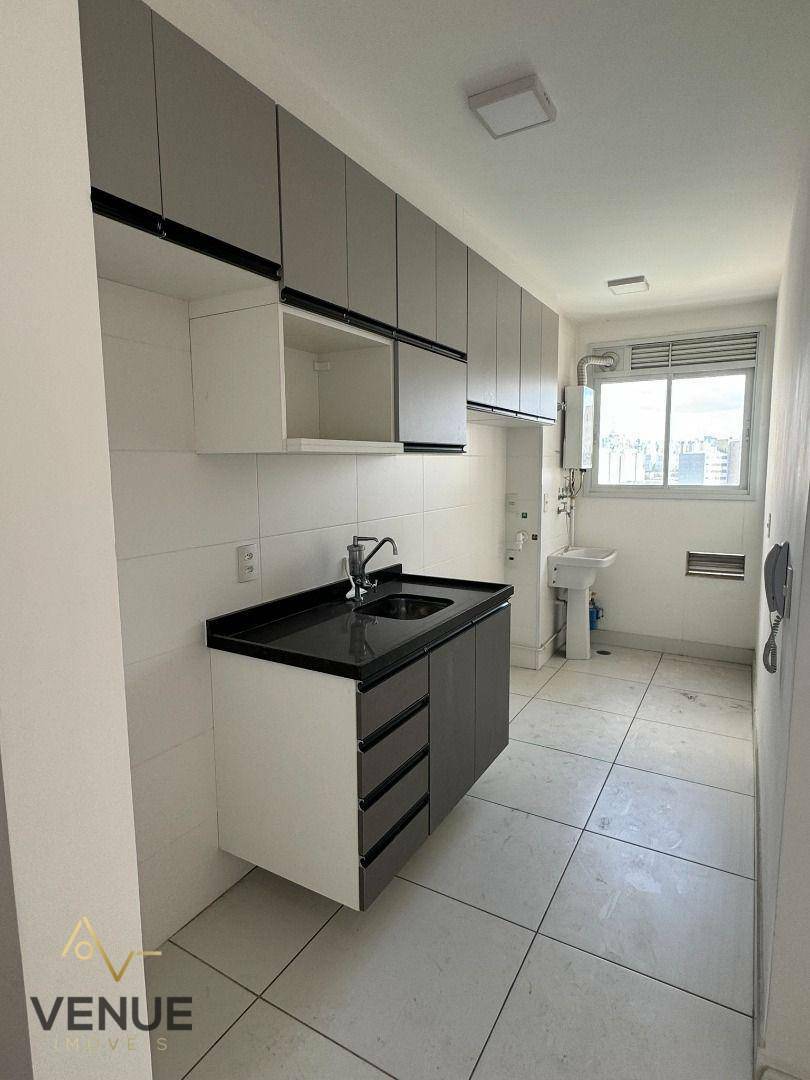 Apartamento à venda com 2 quartos, 68m² - Foto 9