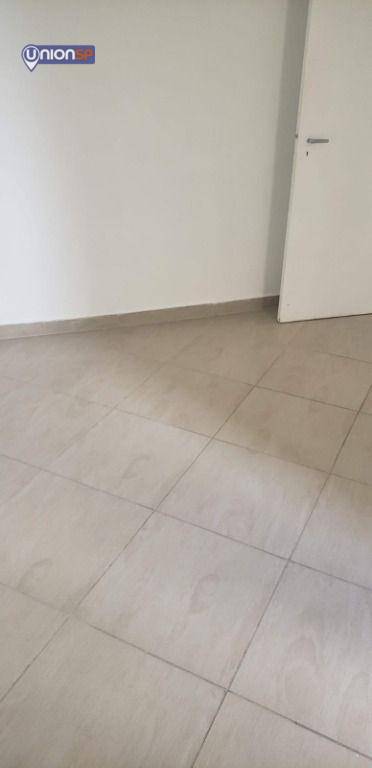 Apartamento à venda com 1 quarto, 33m² - Foto 7