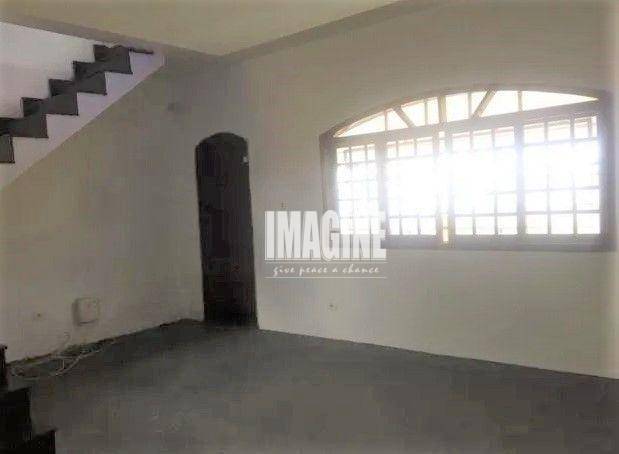 Sobrado à venda com 3 quartos, 263m² - Foto 3