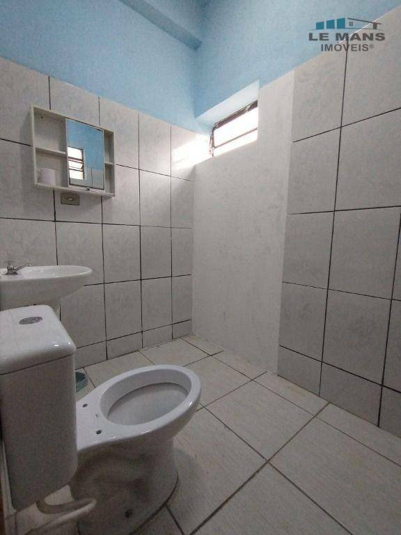 Casa à venda com 2 quartos, 170m² - Foto 8