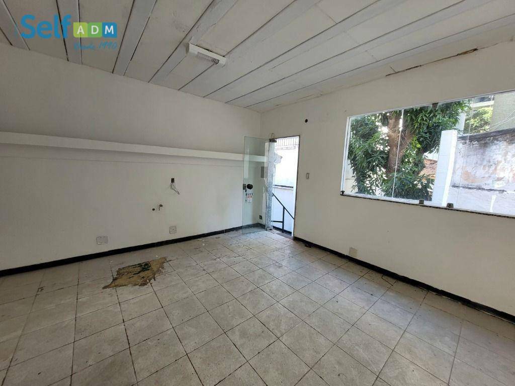 Casa para alugar com 5 quartos, 180m² - Foto 27