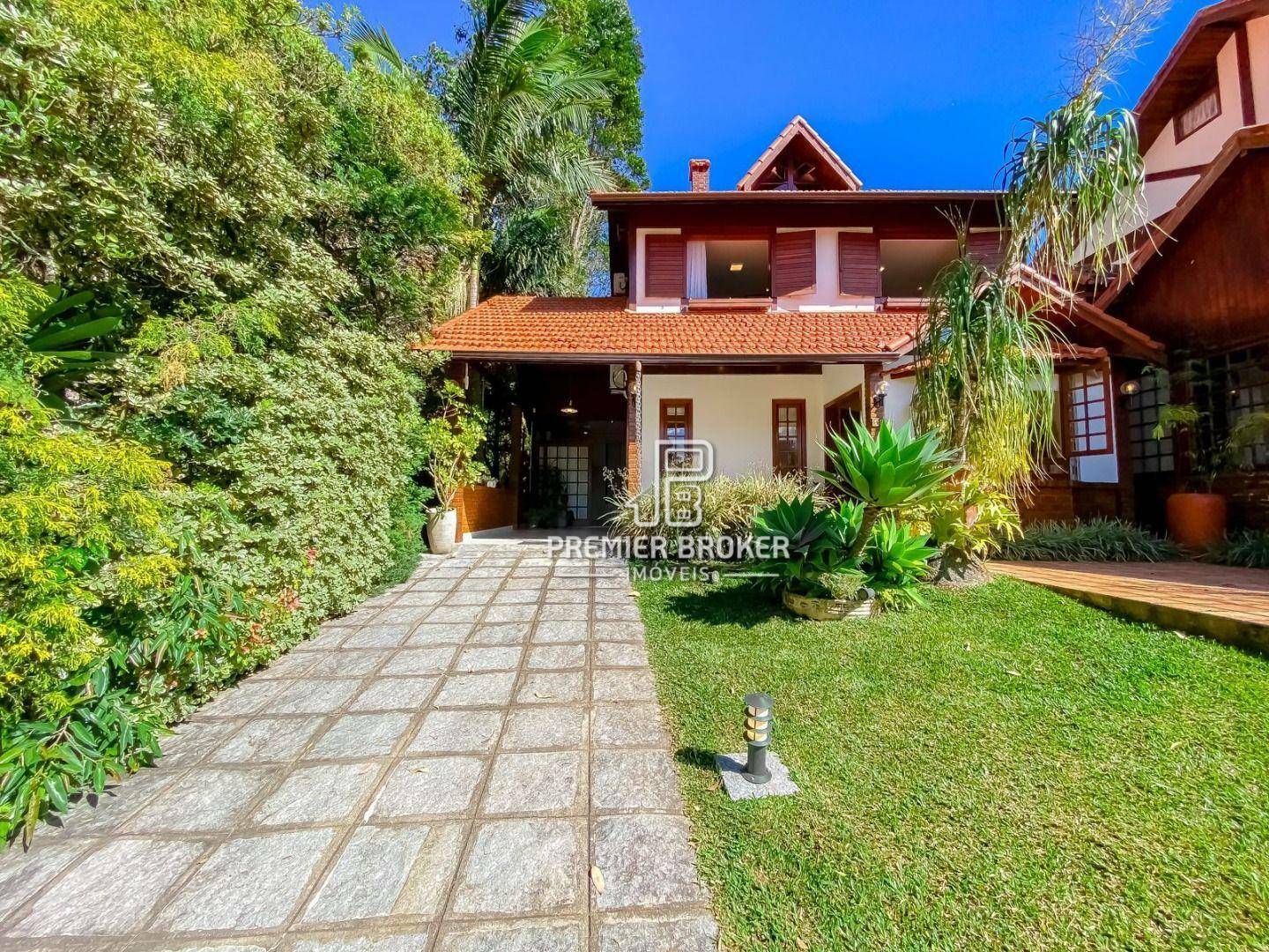 Casa de Condomínio à venda com 5 quartos, 193m² - Foto 1