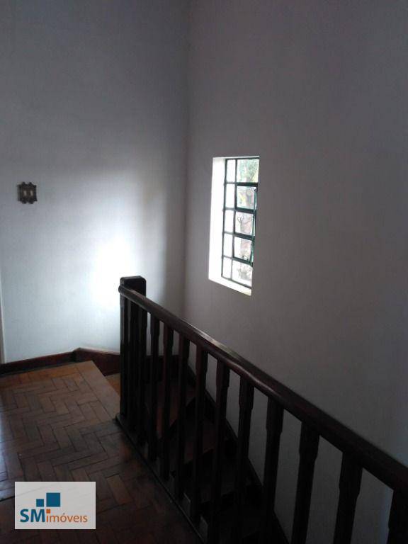 Sobrado à venda com 3 quartos, 200m² - Foto 1