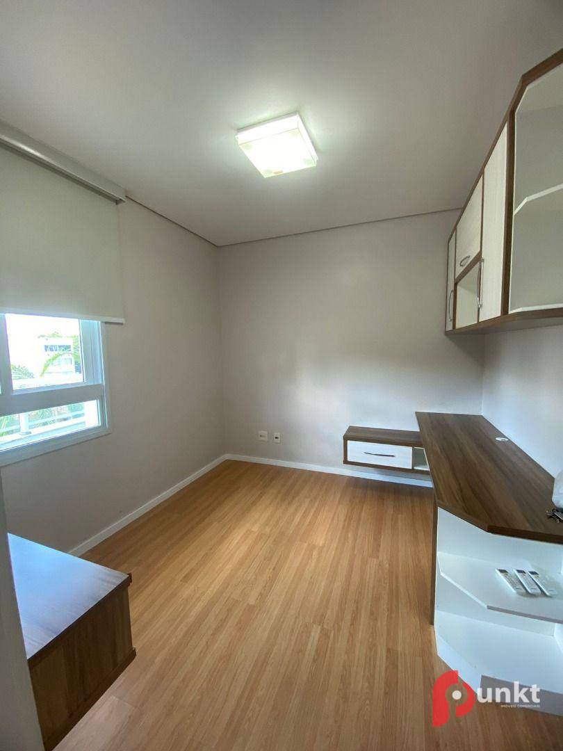 Apartamento para alugar com 3 quartos, 147m² - Foto 7