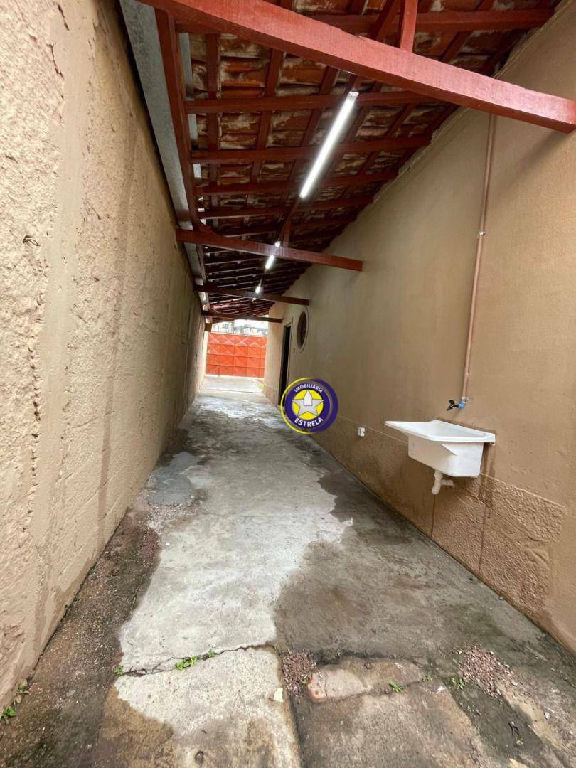 Casa para alugar com 3 quartos, 250M2 - Foto 12