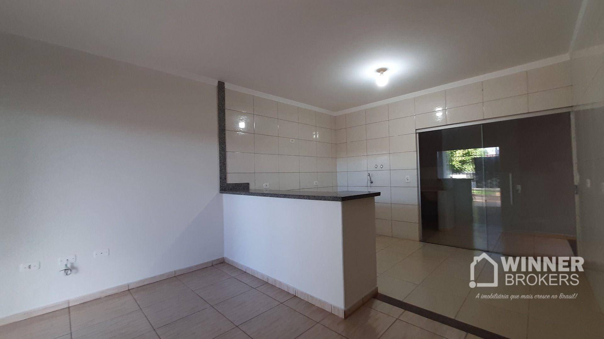 Casa à venda com 3 quartos, 75m² - Foto 2