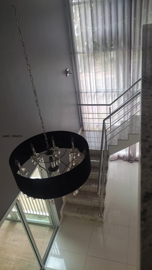 Casa de Condomínio à venda com 4 quartos, 250m² - Foto 5
