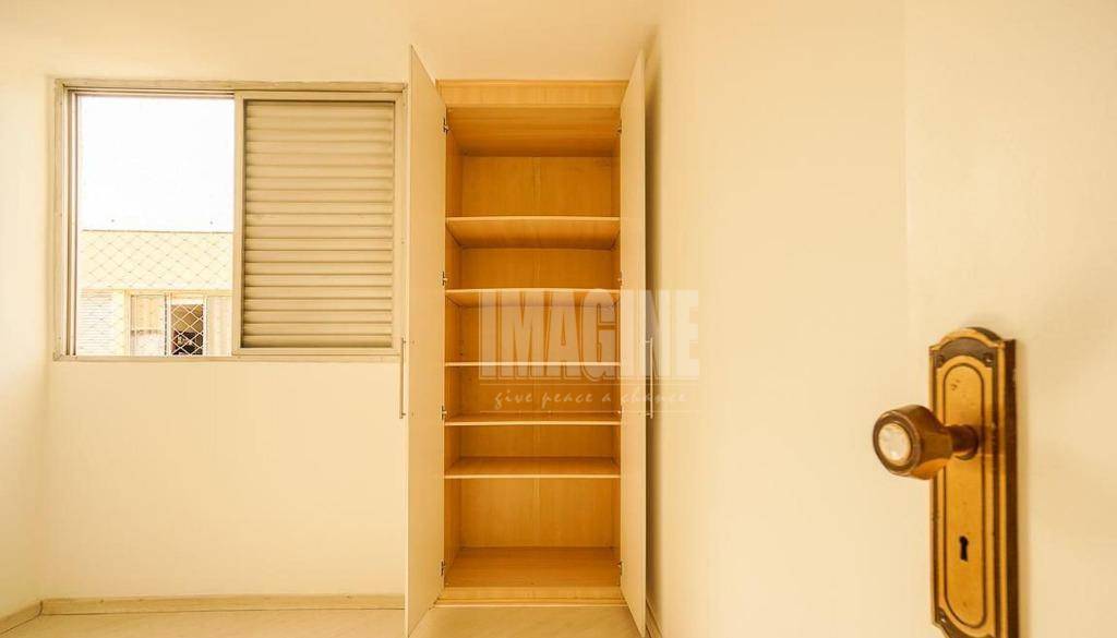 Apartamento à venda com 2 quartos, 60m² - Foto 8