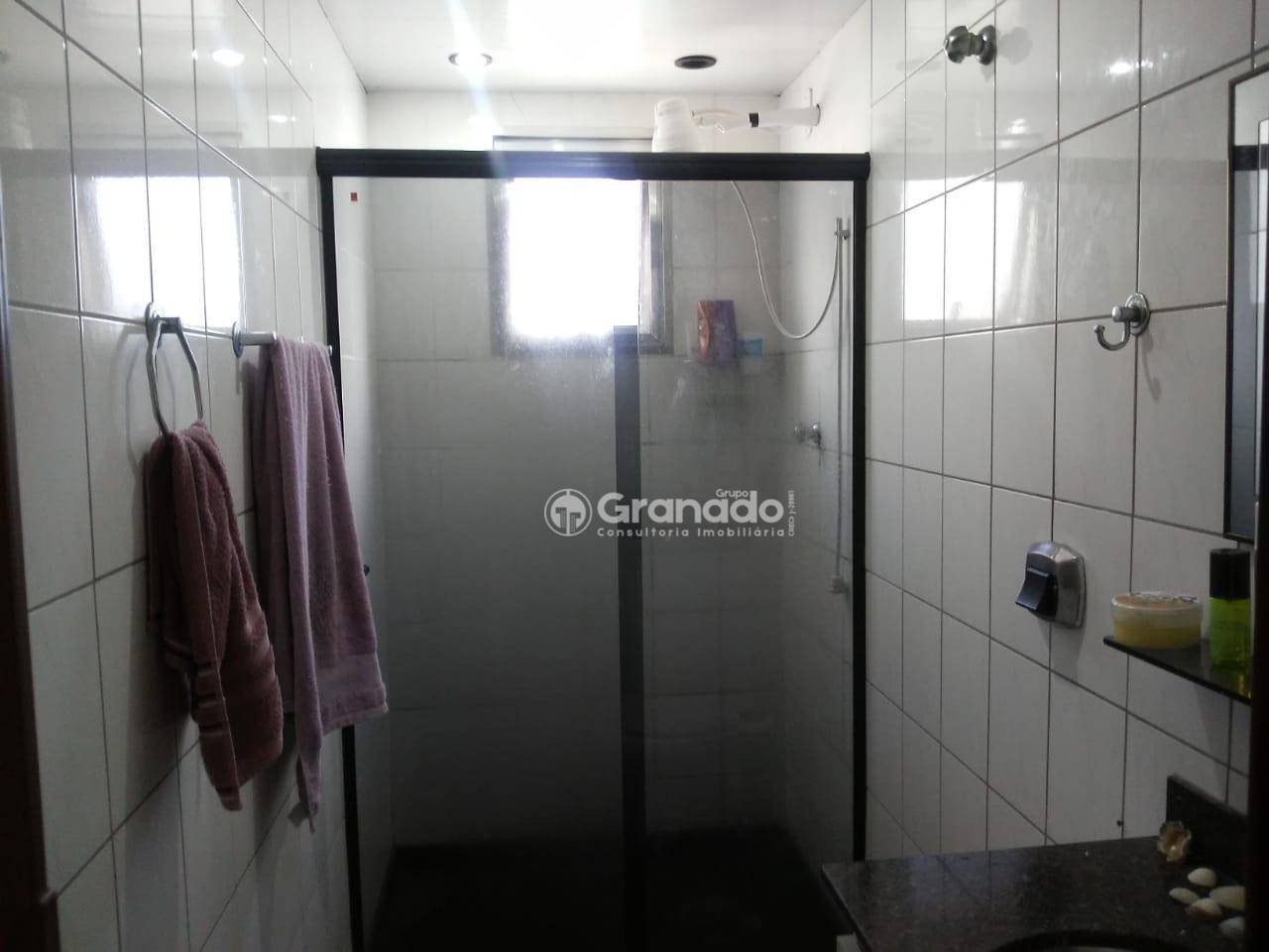 Apartamento à venda com 2 quartos, 65m² - Foto 14