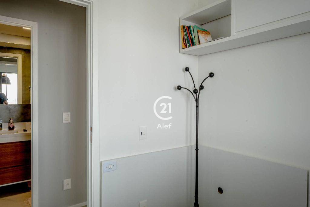 Apartamento à venda com 2 quartos, 70m² - Foto 23