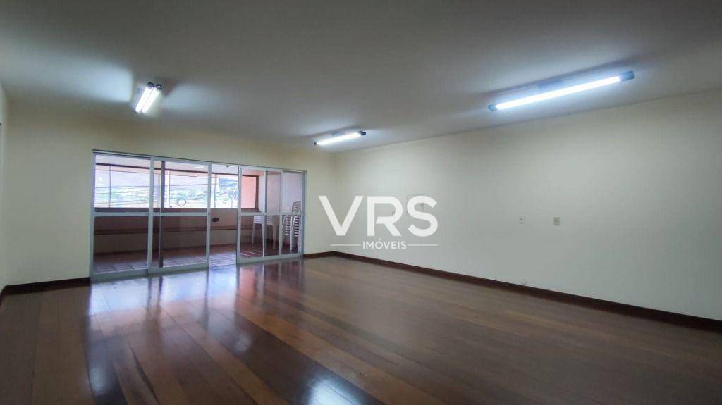 Apartamento à venda com 4 quartos, 220m² - Foto 29