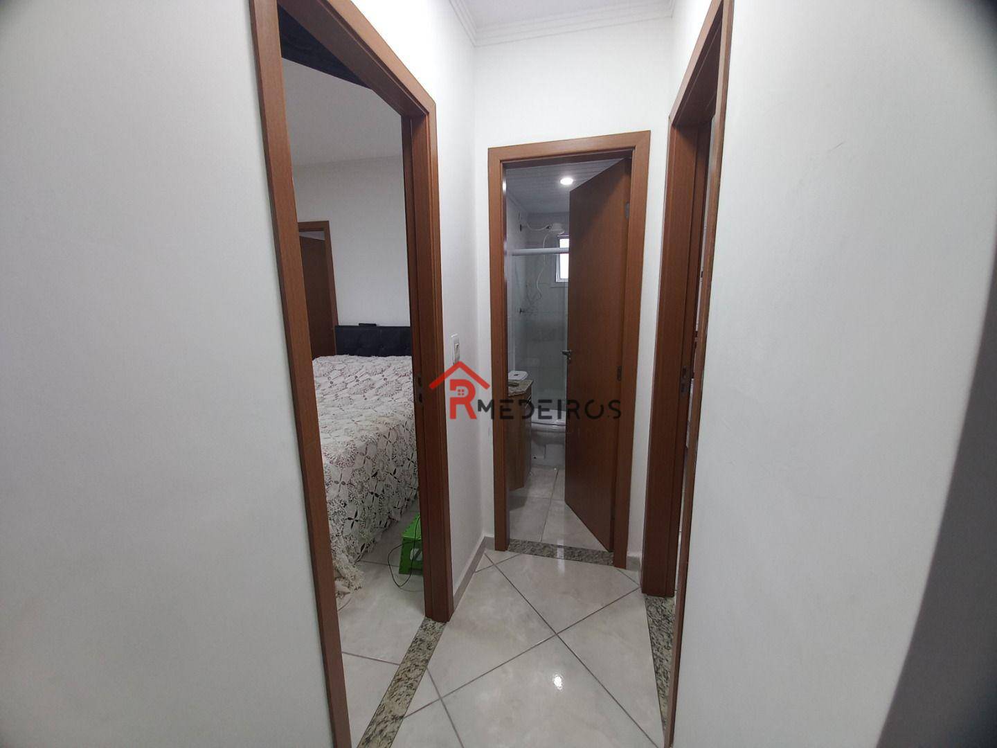 Apartamento à venda com 2 quartos, 61m² - Foto 11