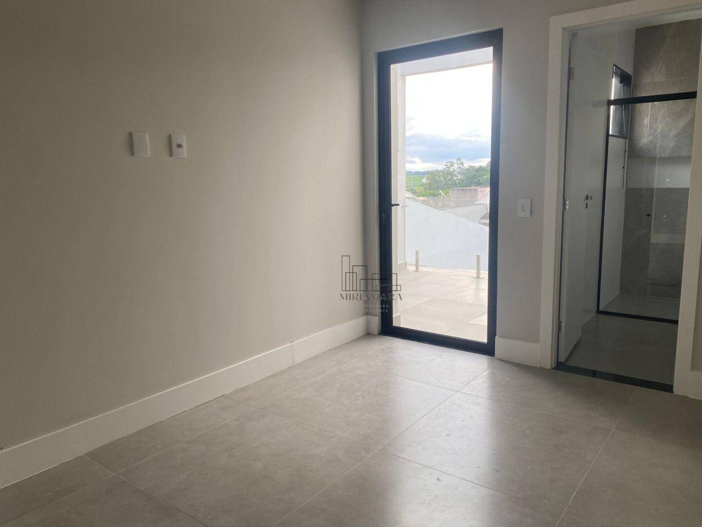 Casa à venda com 3 quartos, 205M2 - Foto 13