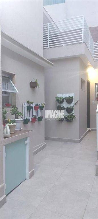 Casa à venda com 3 quartos, 150m² - Foto 2