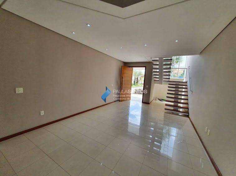 Casa de Condomínio para alugar com 3 quartos, 270m² - Foto 4