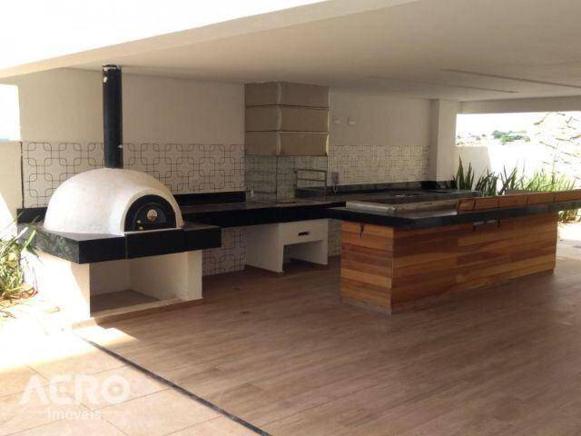 Apartamento à venda com 2 quartos, 62m² - Foto 32