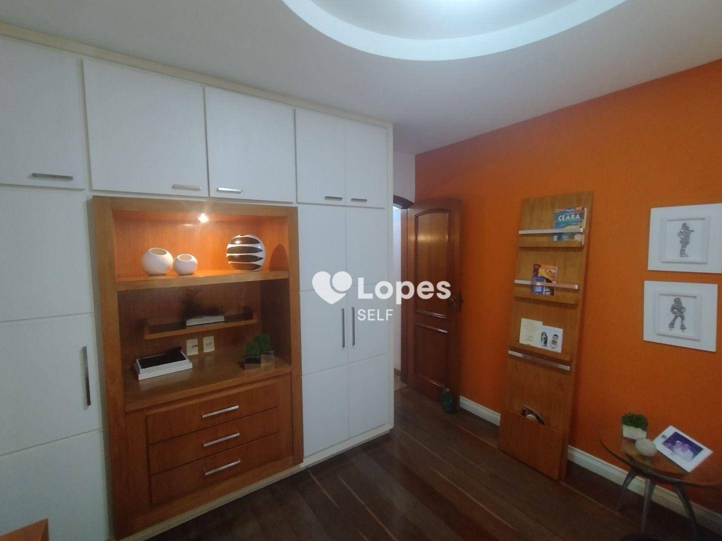 Apartamento à venda com 4 quartos, 208m² - Foto 14