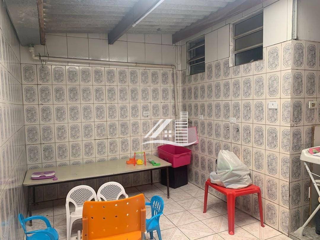 Sobrado à venda com 3 quartos, 365m² - Foto 22