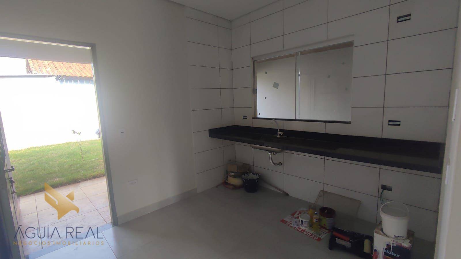 Casa à venda com 2 quartos, 60m² - Foto 11