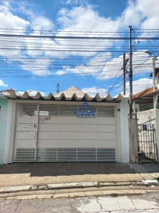 Casa à venda com 3 quartos, 130m² - Foto 1