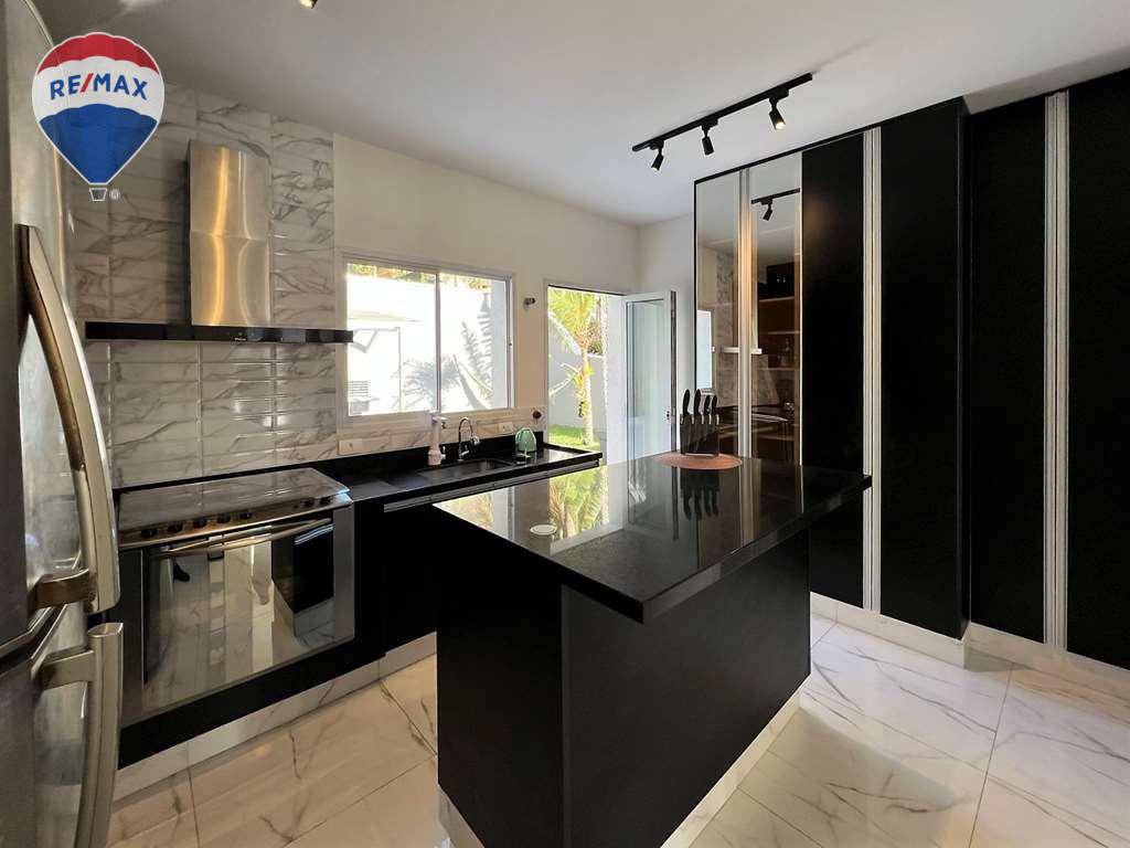 Casa para alugar com 5 quartos, 428m² - Foto 26