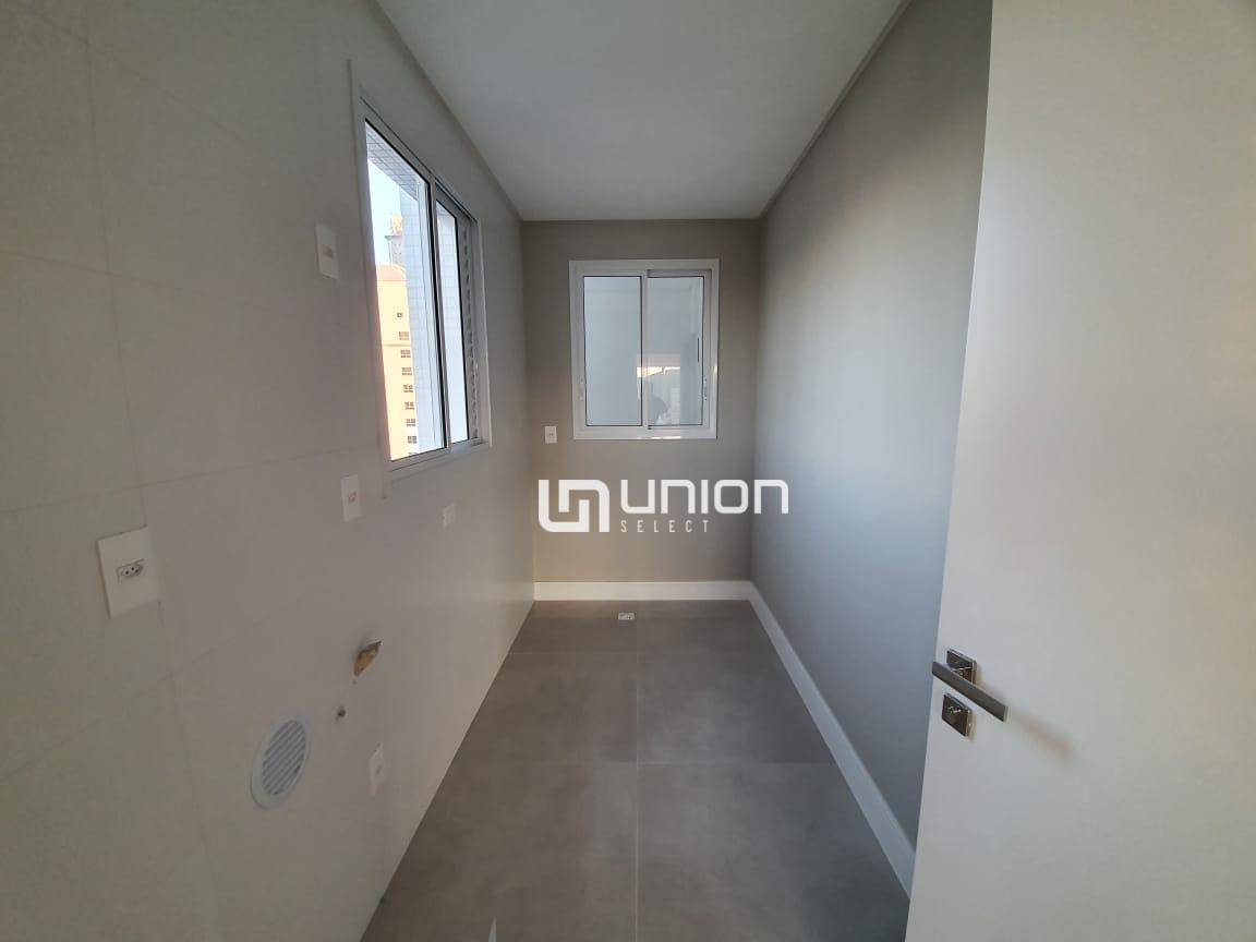 Apartamento à venda com 4 quartos, 173m² - Foto 8