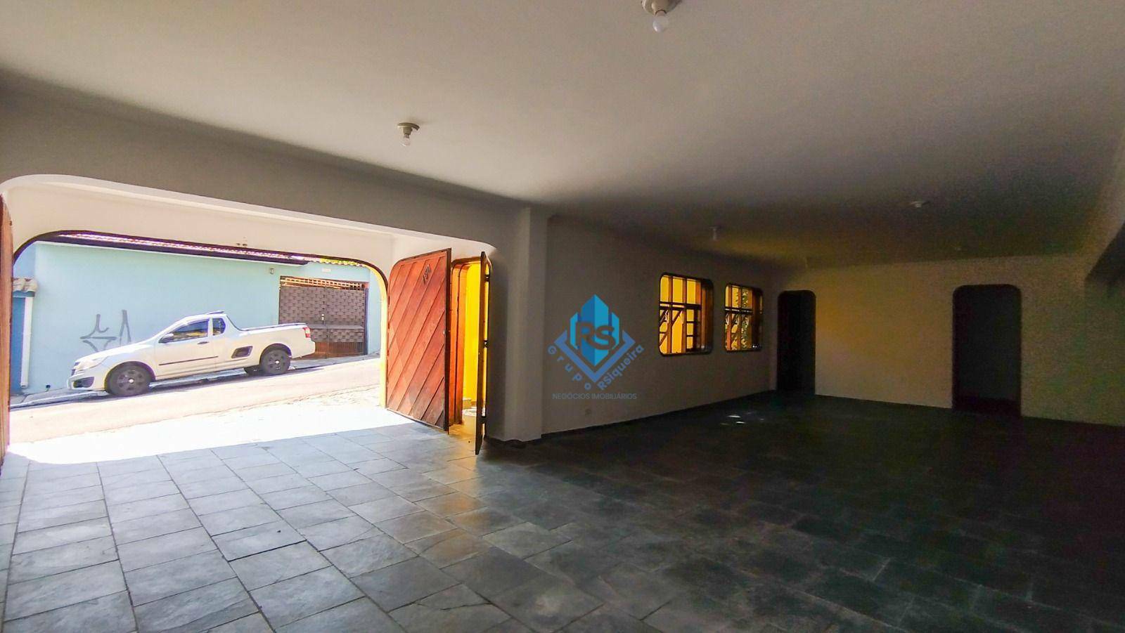 Sobrado à venda e aluguel com 5 quartos, 340m² - Foto 45