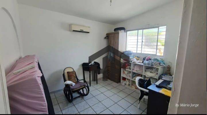 Casa à venda com 3 quartos, 427M2 - Foto 8