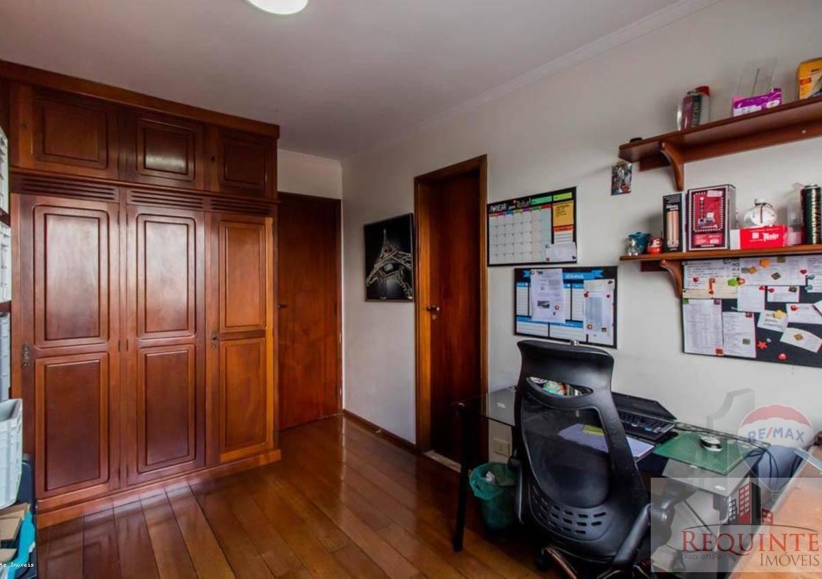 Apartamento à venda com 4 quartos, 167m² - Foto 12