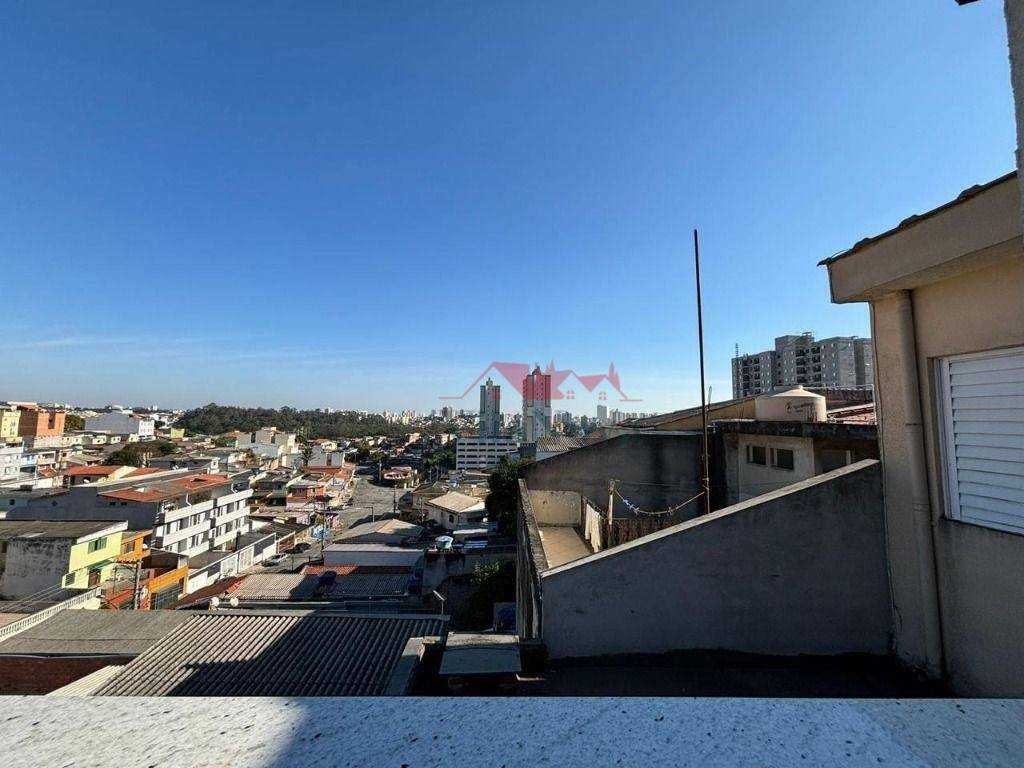 Sobrado à venda e aluguel com 3 quartos, 208m² - Foto 7