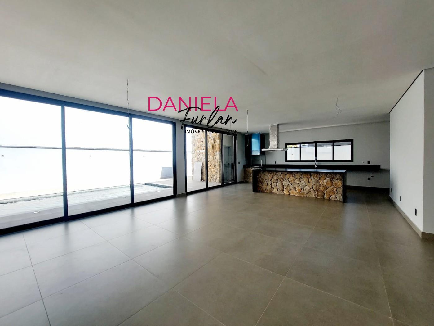 Casa de Condomínio à venda com 4 quartos, 398m² - Foto 1