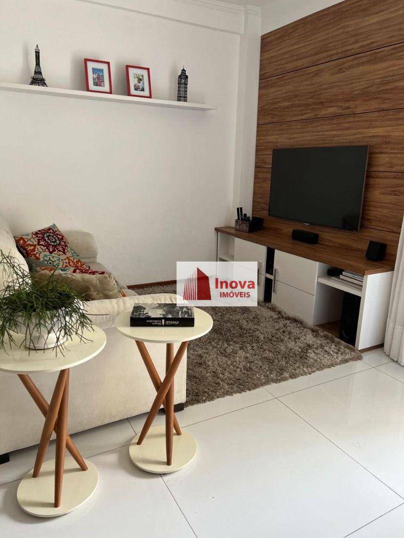 Apartamento à venda com 3 quartos, 110m² - Foto 4