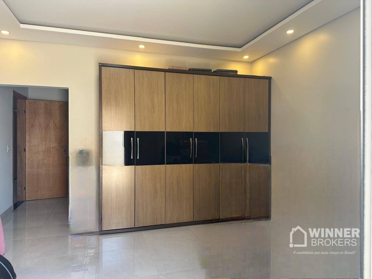 Casa à venda com 3 quartos, 239m² - Foto 32